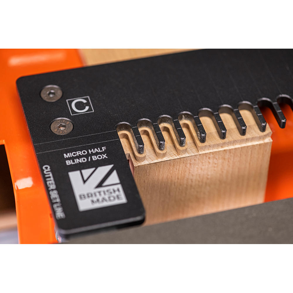UJK Dovetail Jig Fine Pitch Comb, incl. Router Cutter Set