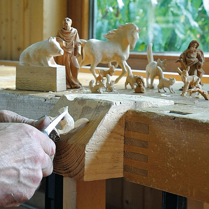 Sculpture figurative