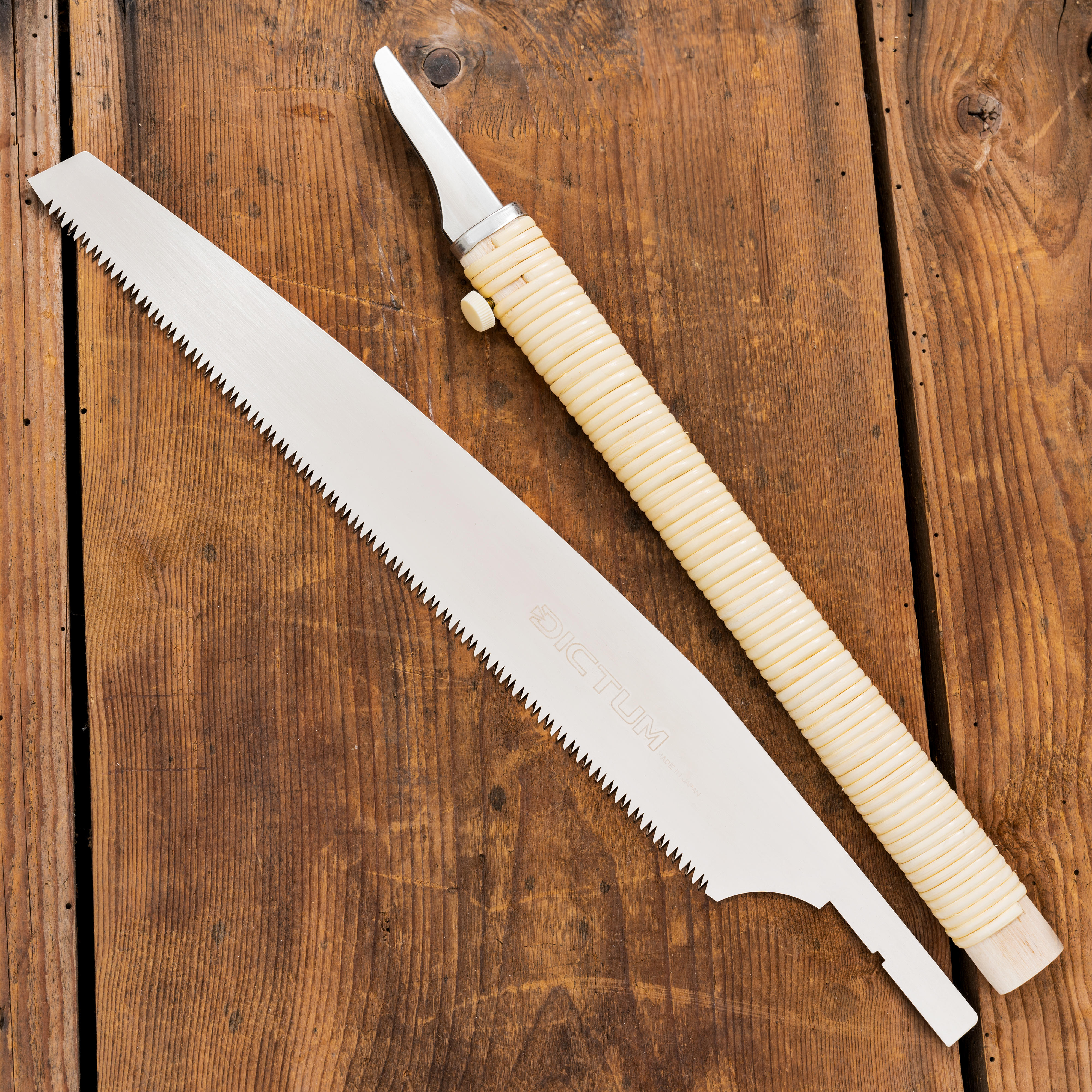 Kataba DICTUM® Kariwaku Daiku 330, poignée Traditional Grip