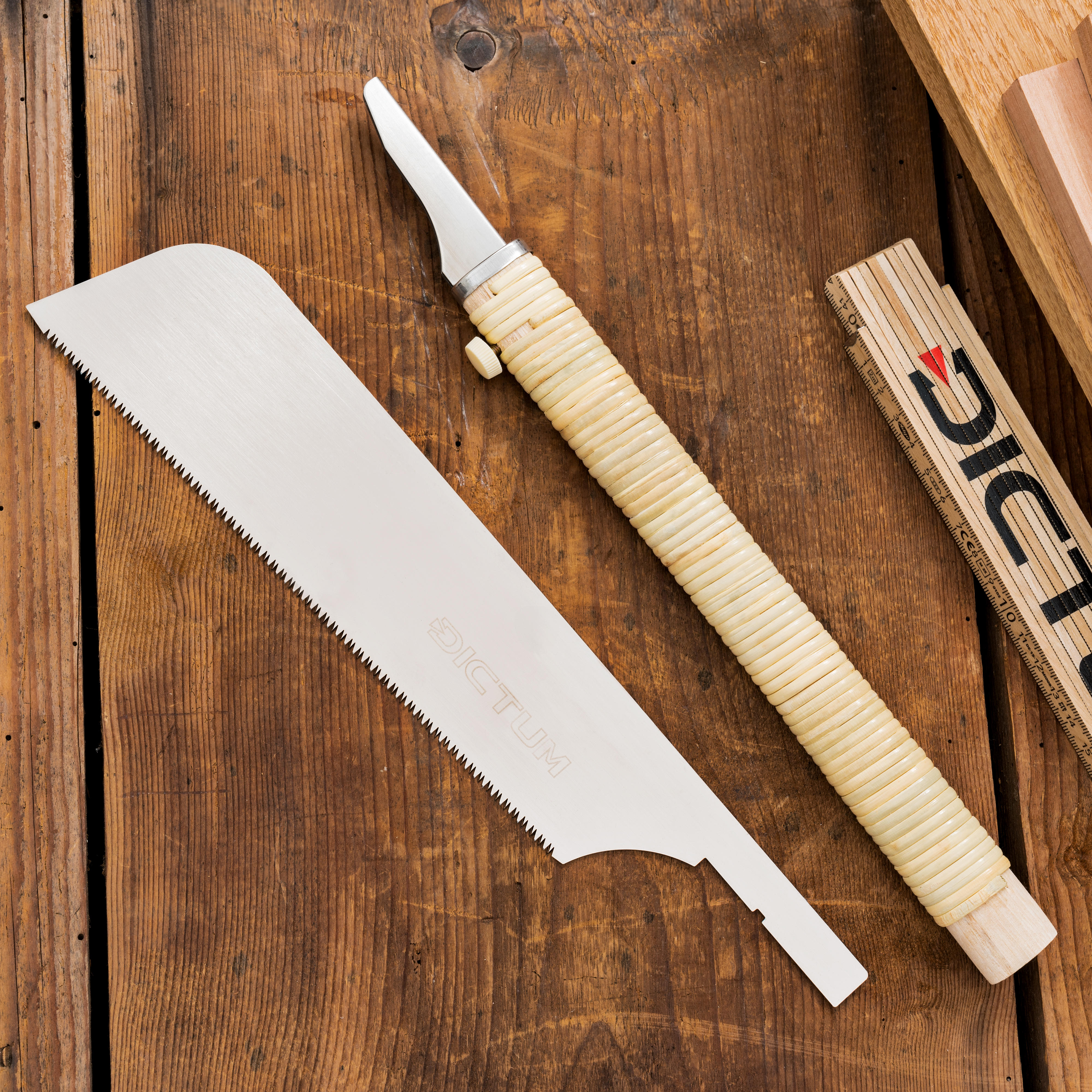 Kataba DICTUM® Super Hard 240, poignée Traditional Grip