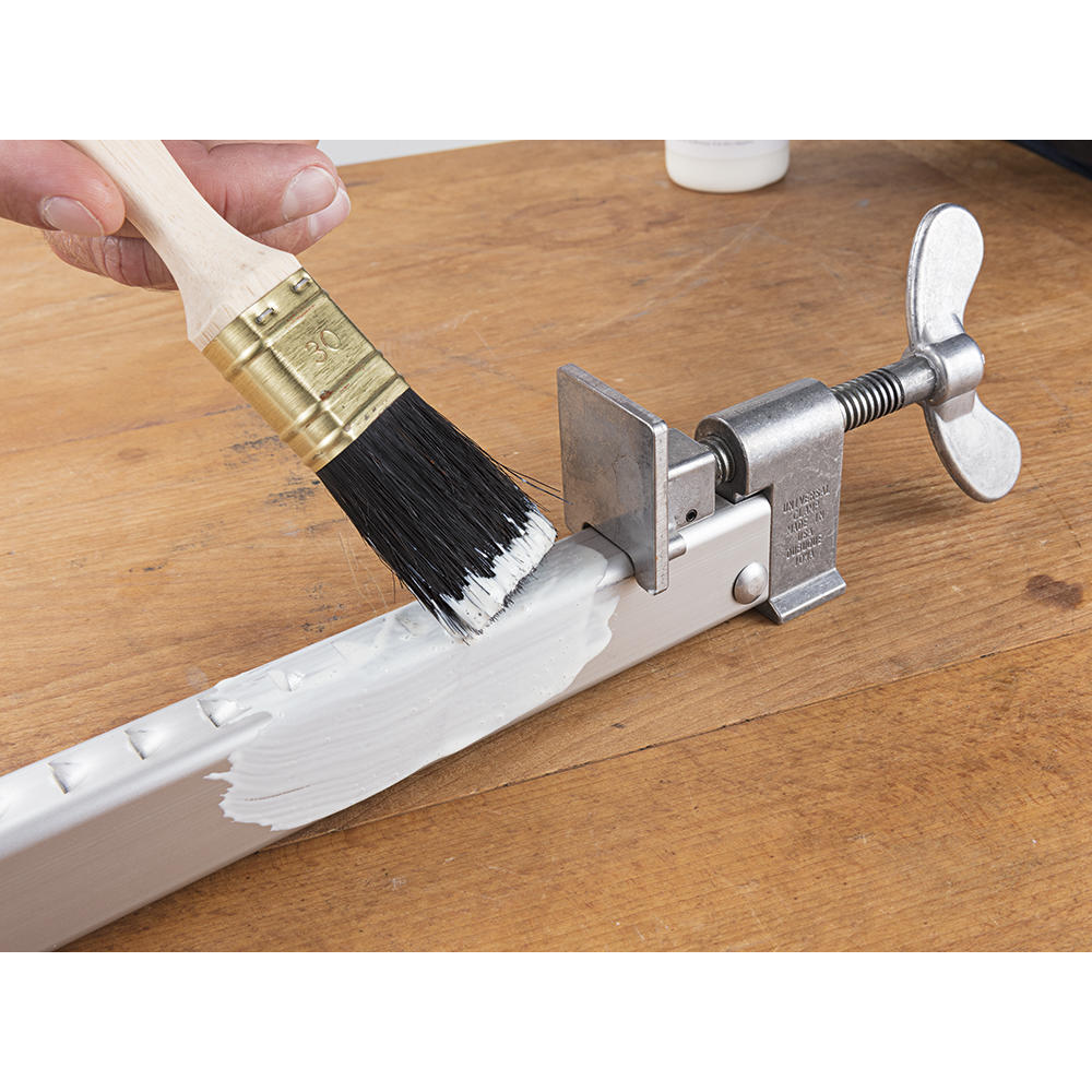 BATES® Release Agent for Cold Gluing Applications up to 38 °C, 1 L