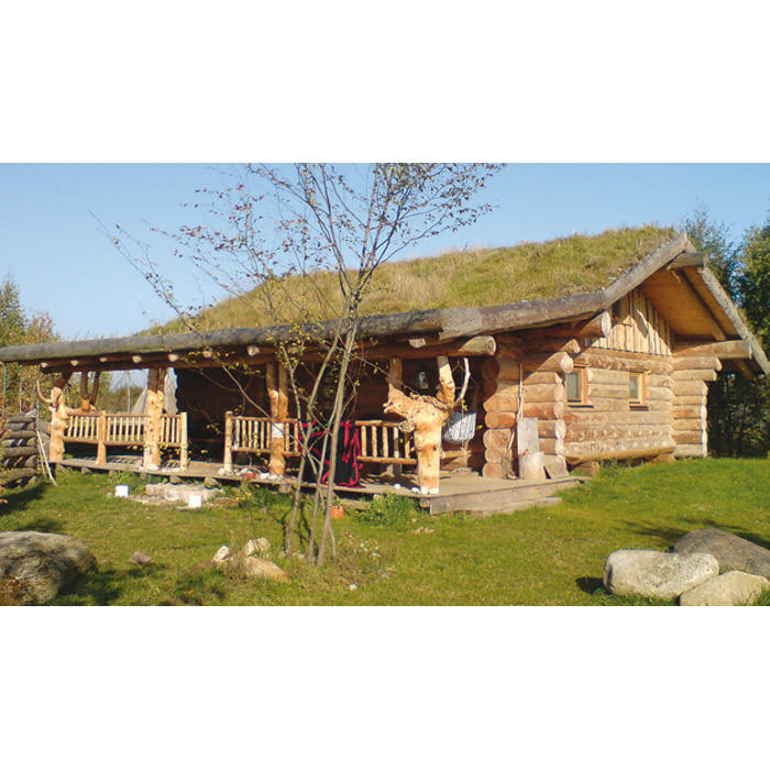 Building a Log Cabin - Round Log Building