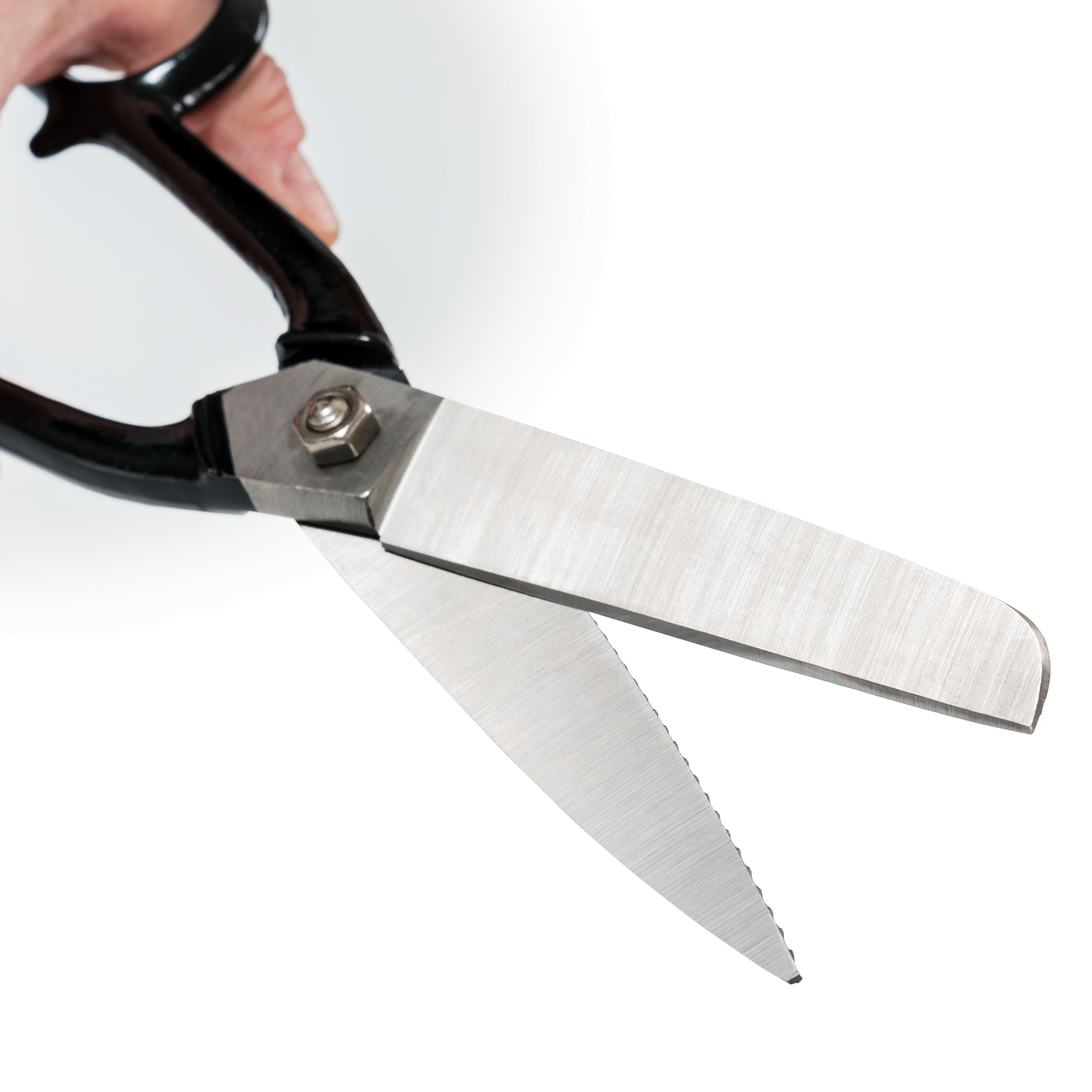 Ciseaux pour tapis et pour maroquinerie, dentés