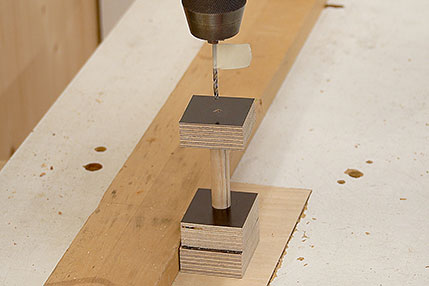 Holzscharniere_Achse-bohren-min Holzscharniere_Achse-bohren-min