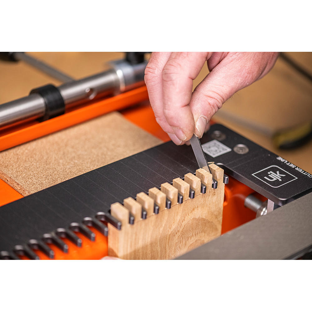 UJK Dovetail Jig Fine Pitch Comb, incl. Router Cutter Set