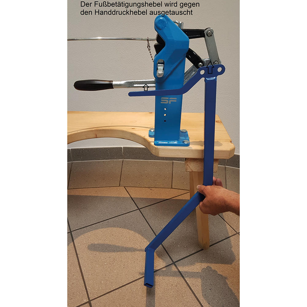 Levier à pied pour appareil à battre les faux SF Levier à pied pour appareil à battre les faux SF