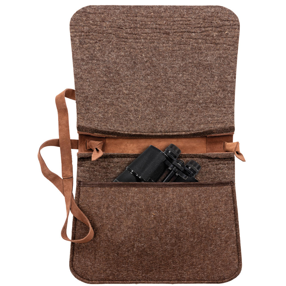 The GunDog Affair Felt Hide Cushion with Inner Pocket