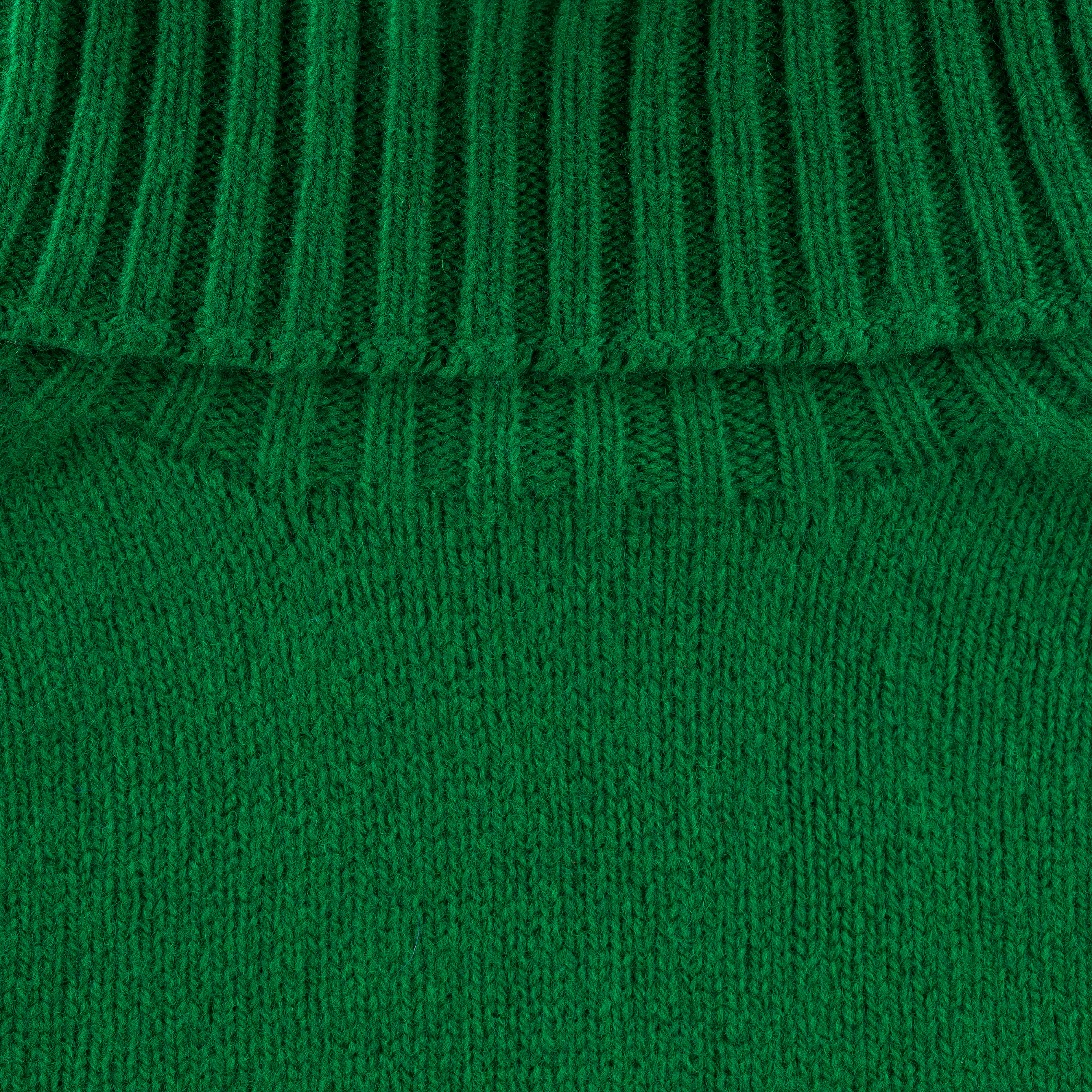Ladies’ Lambswool Turtleneck Sweater