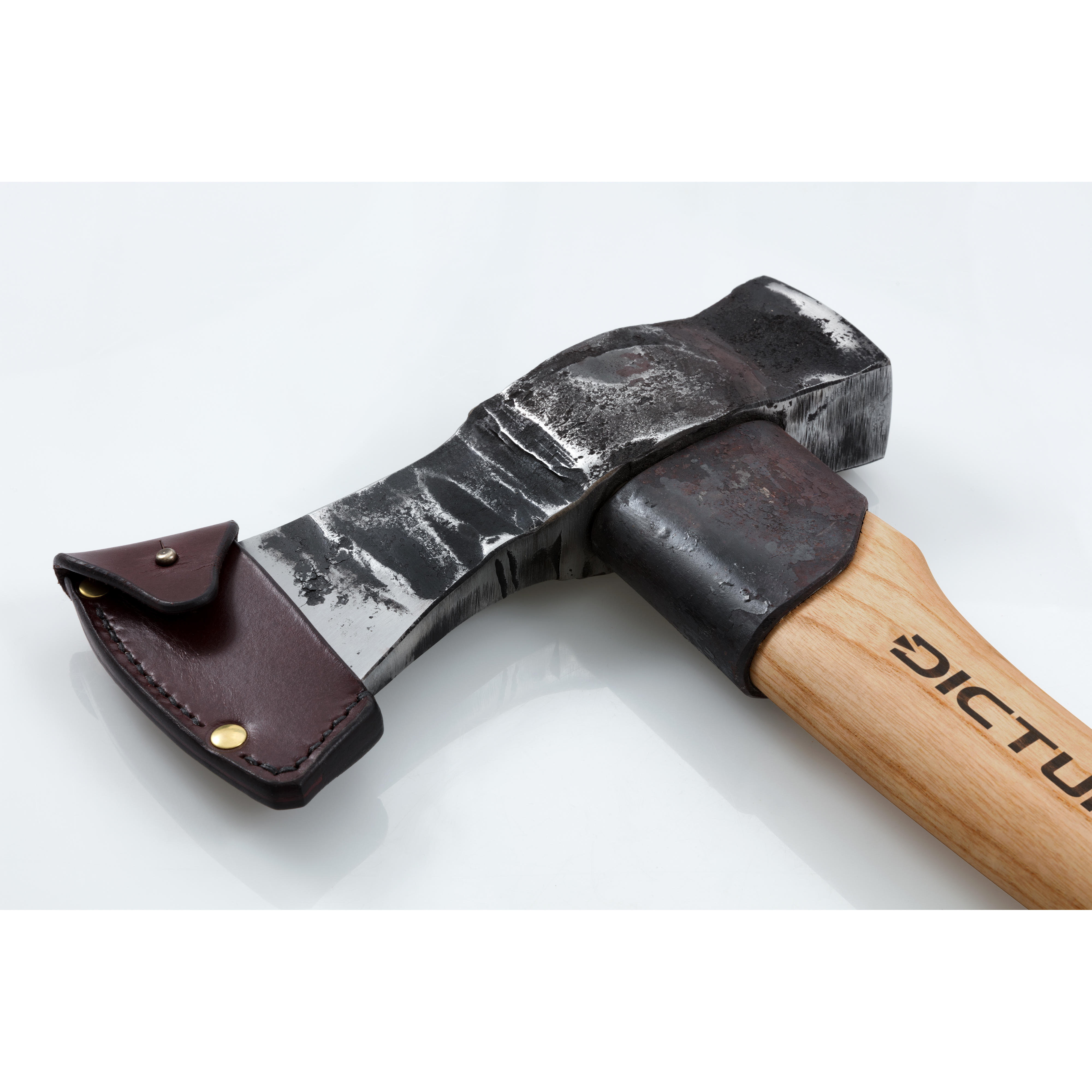 Merlin DICTUM® avec étui en cuir