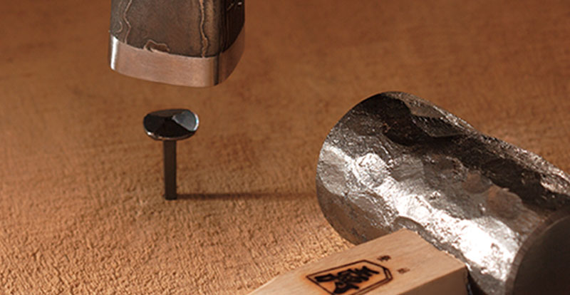 Header_DICTUM_Hammer_Nagel_mob_800x414 Header_DICTUM_Hammer_Nagel_mob_800x414