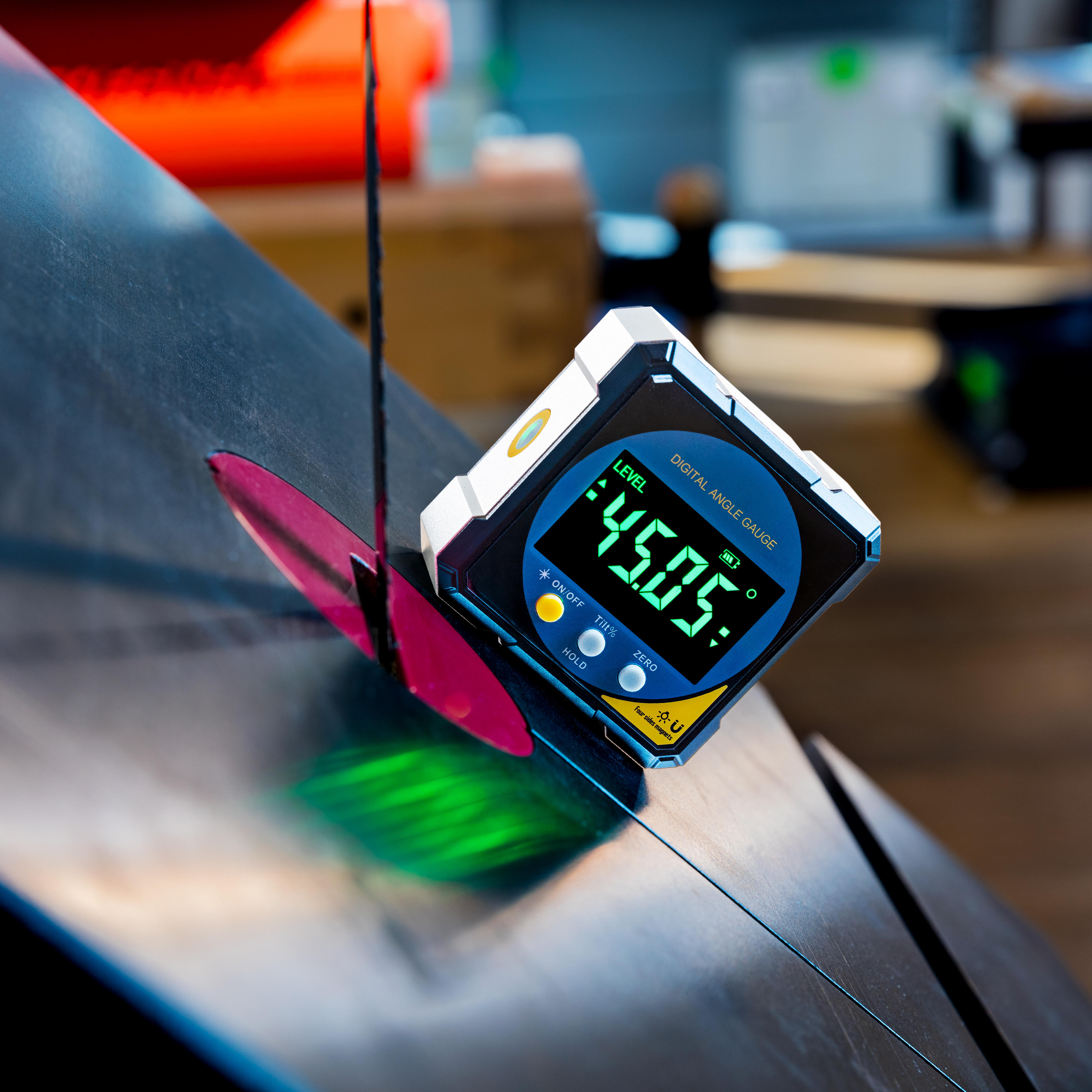 Digital Angle Gauge with Point Laser