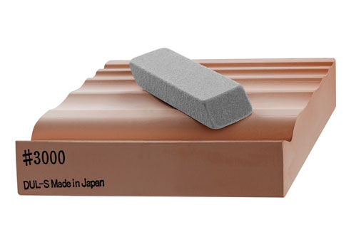 Expertenweissen_Schnitzwerkzeuge_schaerfen_wasserstein