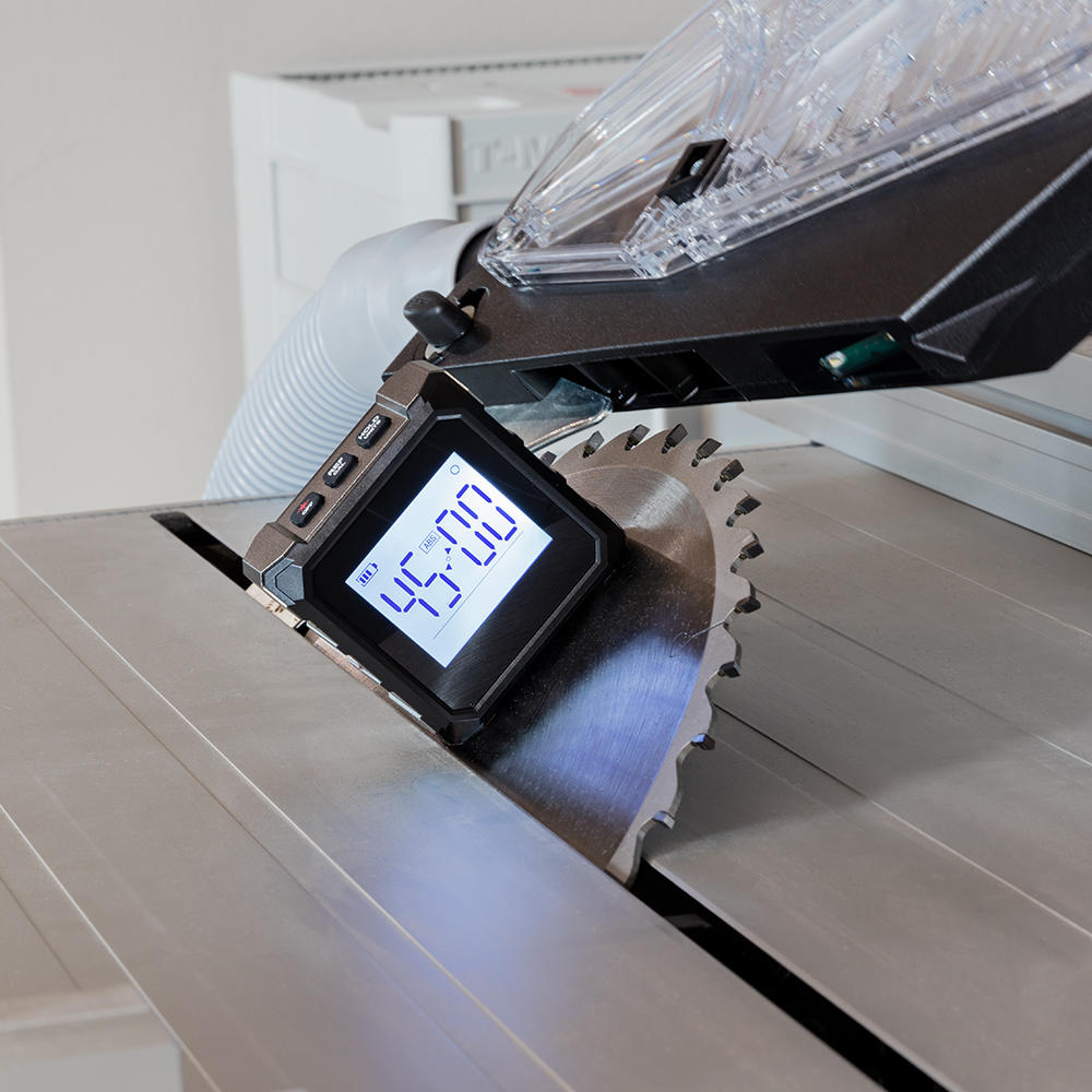 Livella digitale con punto laser