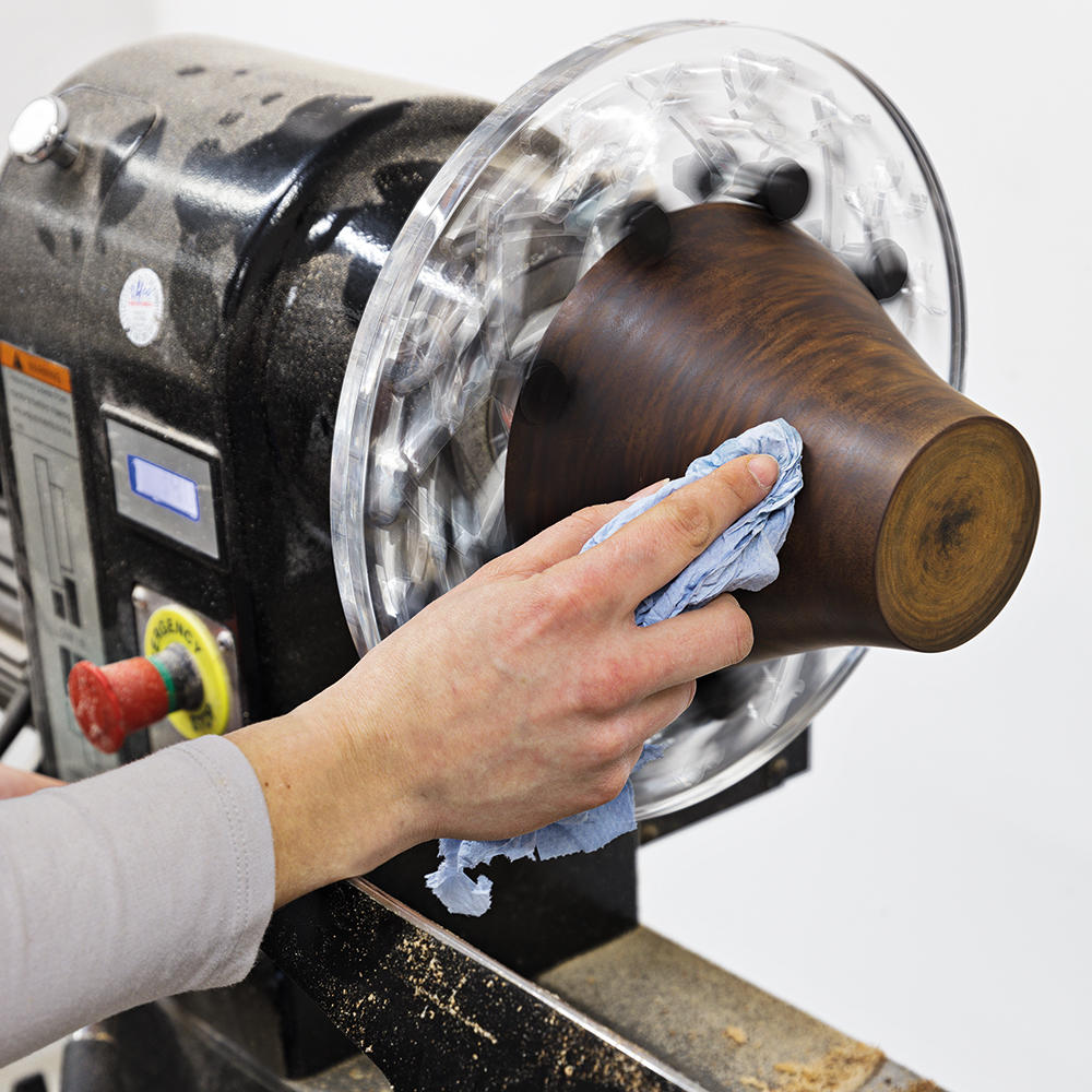 Self-centring Faceplate