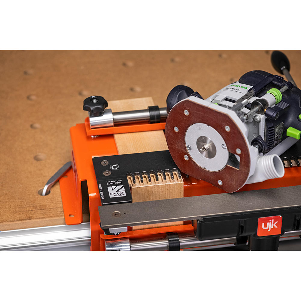UJK Dovetail Jig Fine Pitch Comb, incl. Router Cutter Set